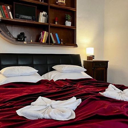 Varga Apartman Шопрон Екстер'єр фото